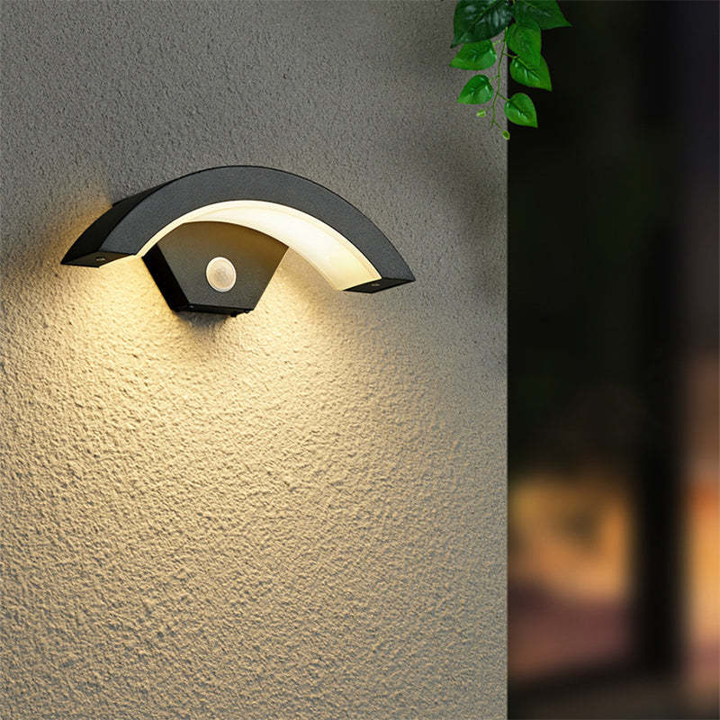Nordic Arc Metal LED IP65 Waterproof Outdoor Wall Light