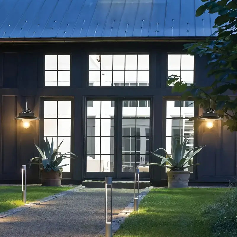 Retro IP65 Waterproof Outdoor Solar Wall Light