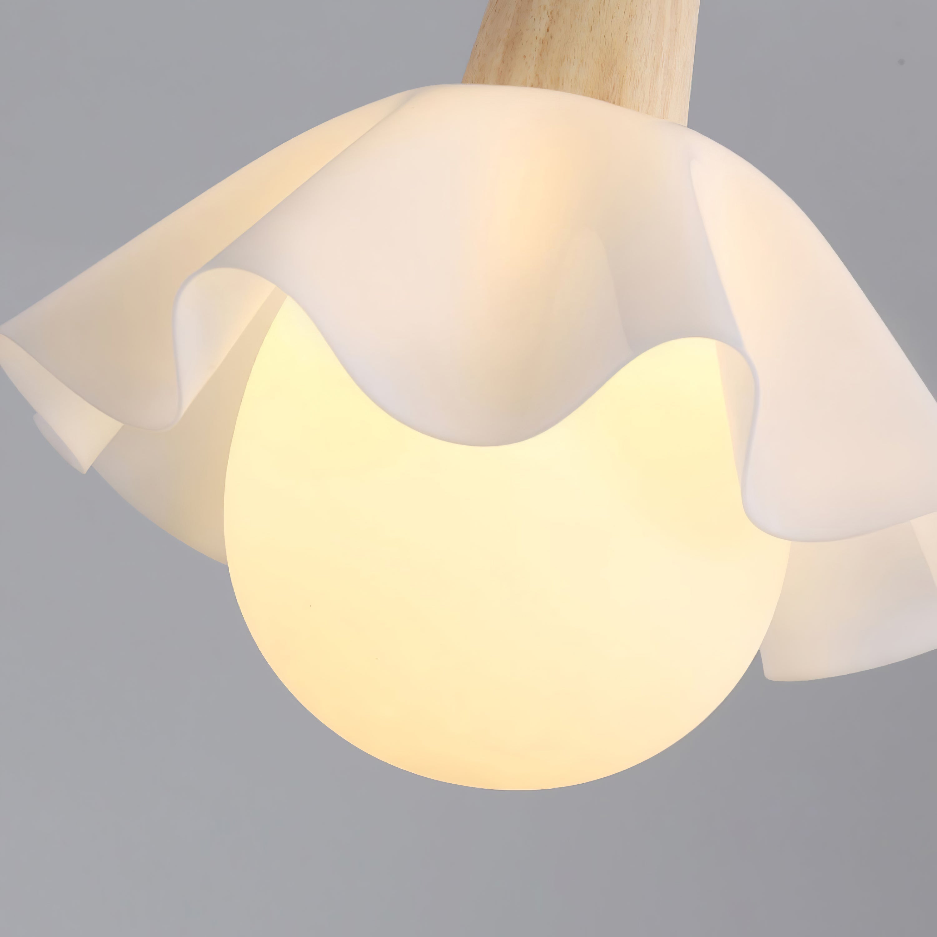 Nordic Style Wooden Flower Pendant Light