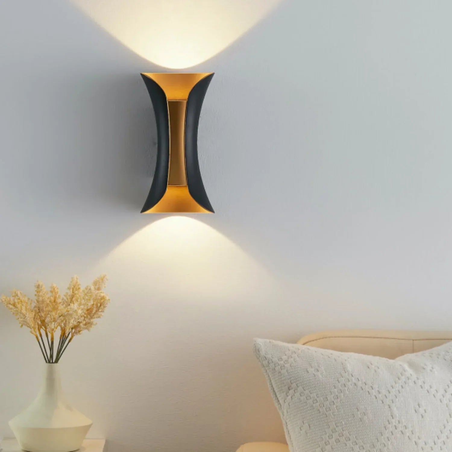 Aluminum Outdoor Night Glow IP65 Water Proof Wall Light