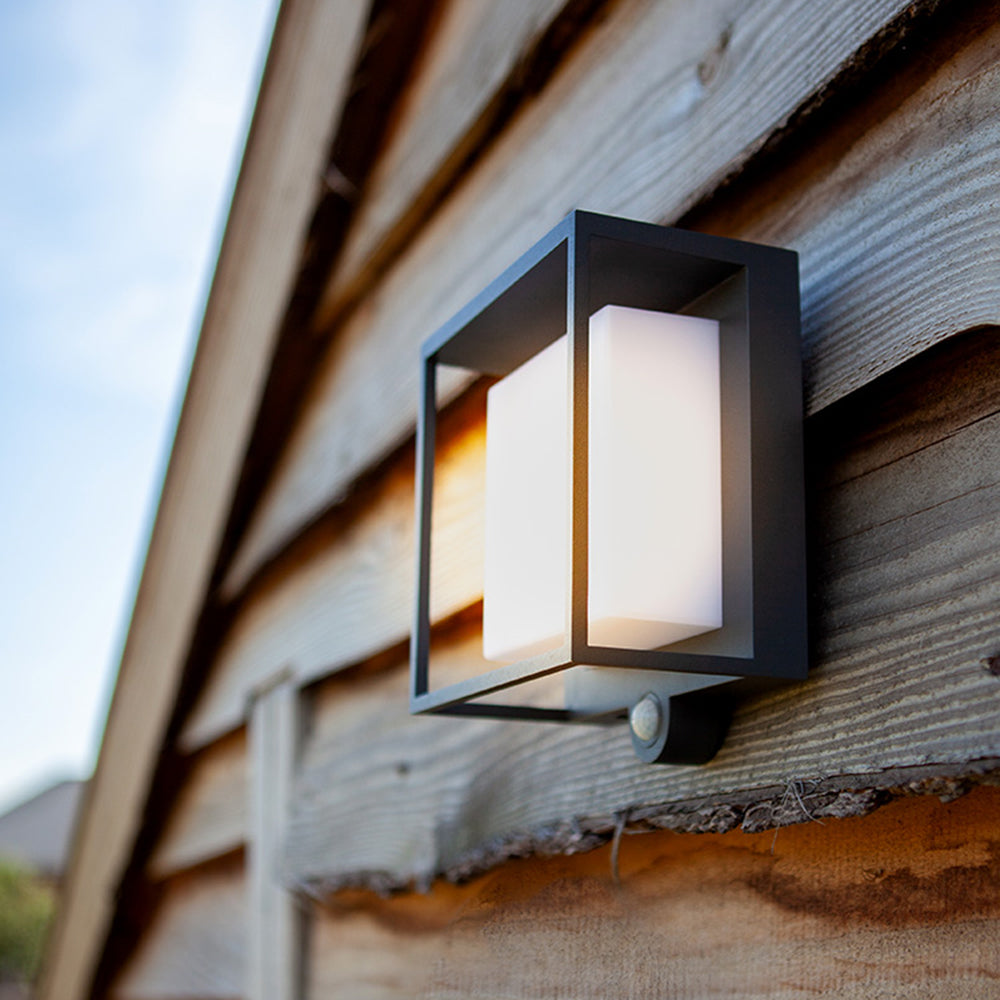 Modern Rectangular Acrylic Sensor Solar Powered IP65 Waterproof Outdoor Wall Light