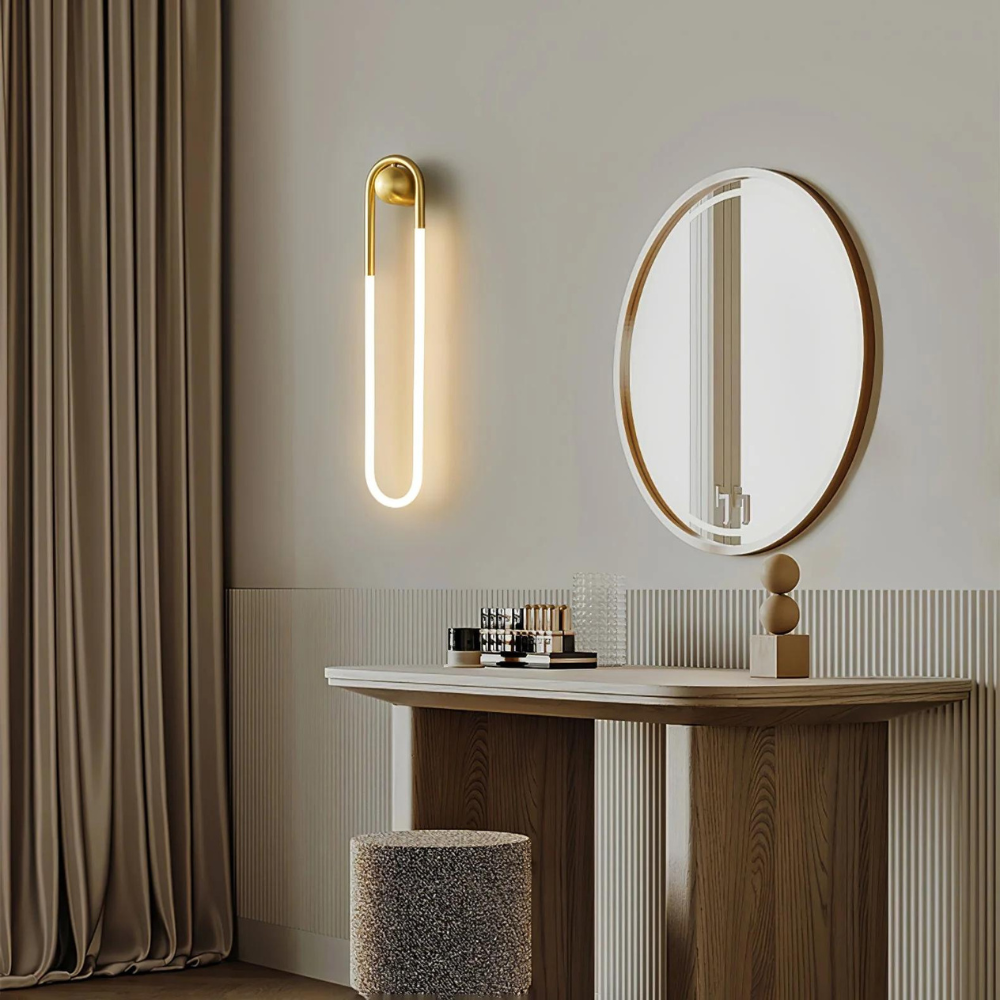 Rudi Loop Modern Wall Light
