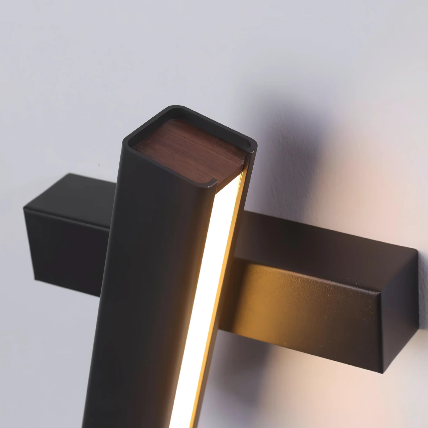 Light Line Modern Aluminum Wall Light