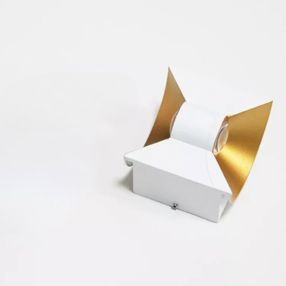 The Master of Light IP65 Waterproof Outdoor Wall Light