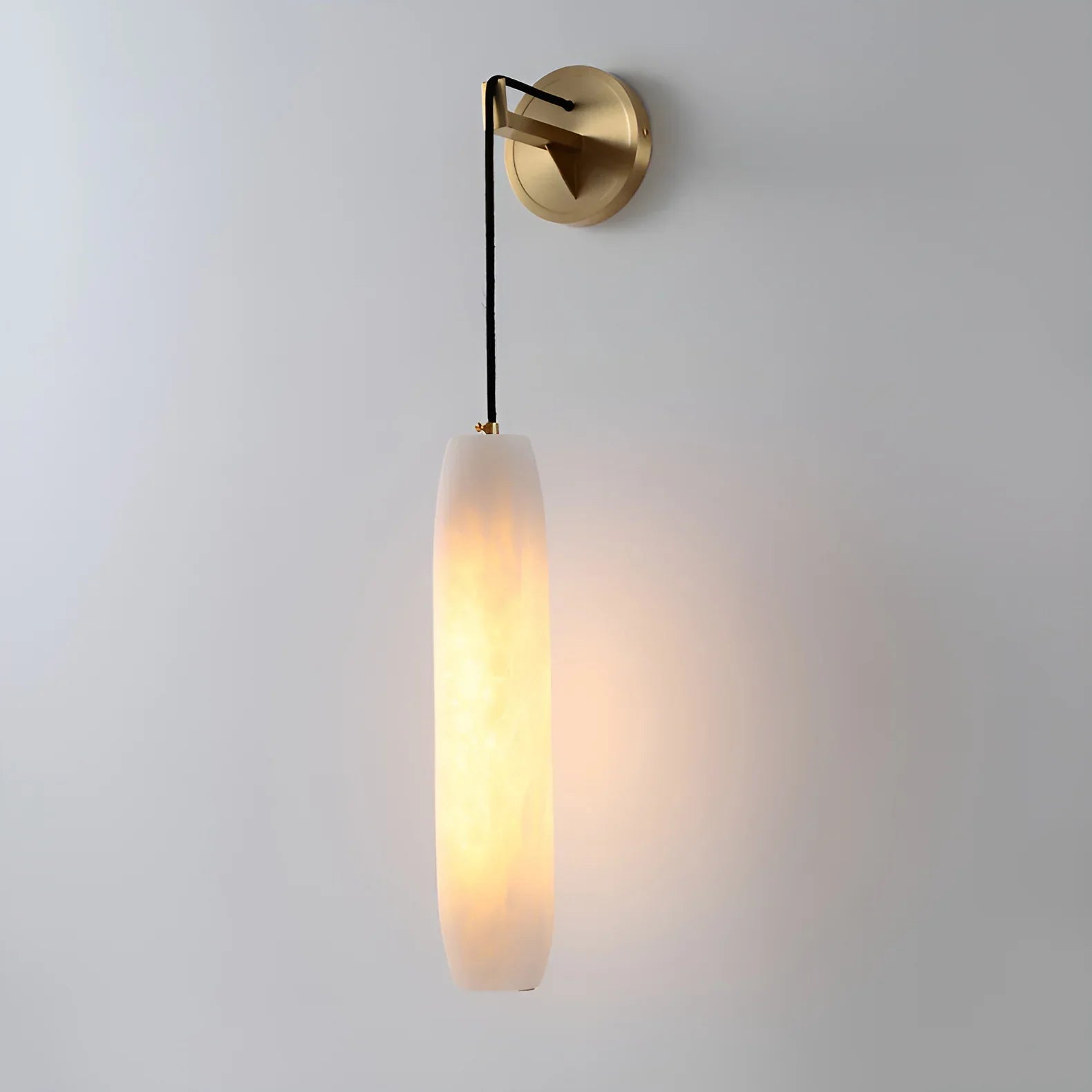 Serenata Flute Alabaster Elegant Wall Light