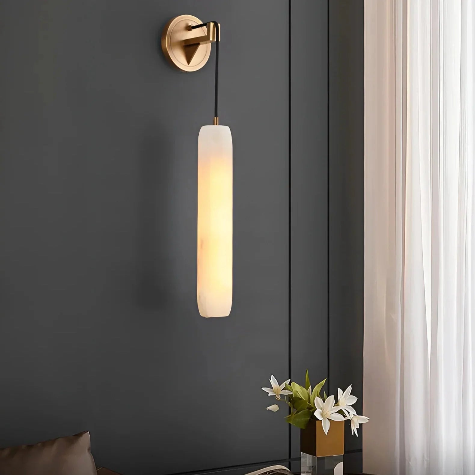 Serenata Flute Alabaster Elegant Wall Light