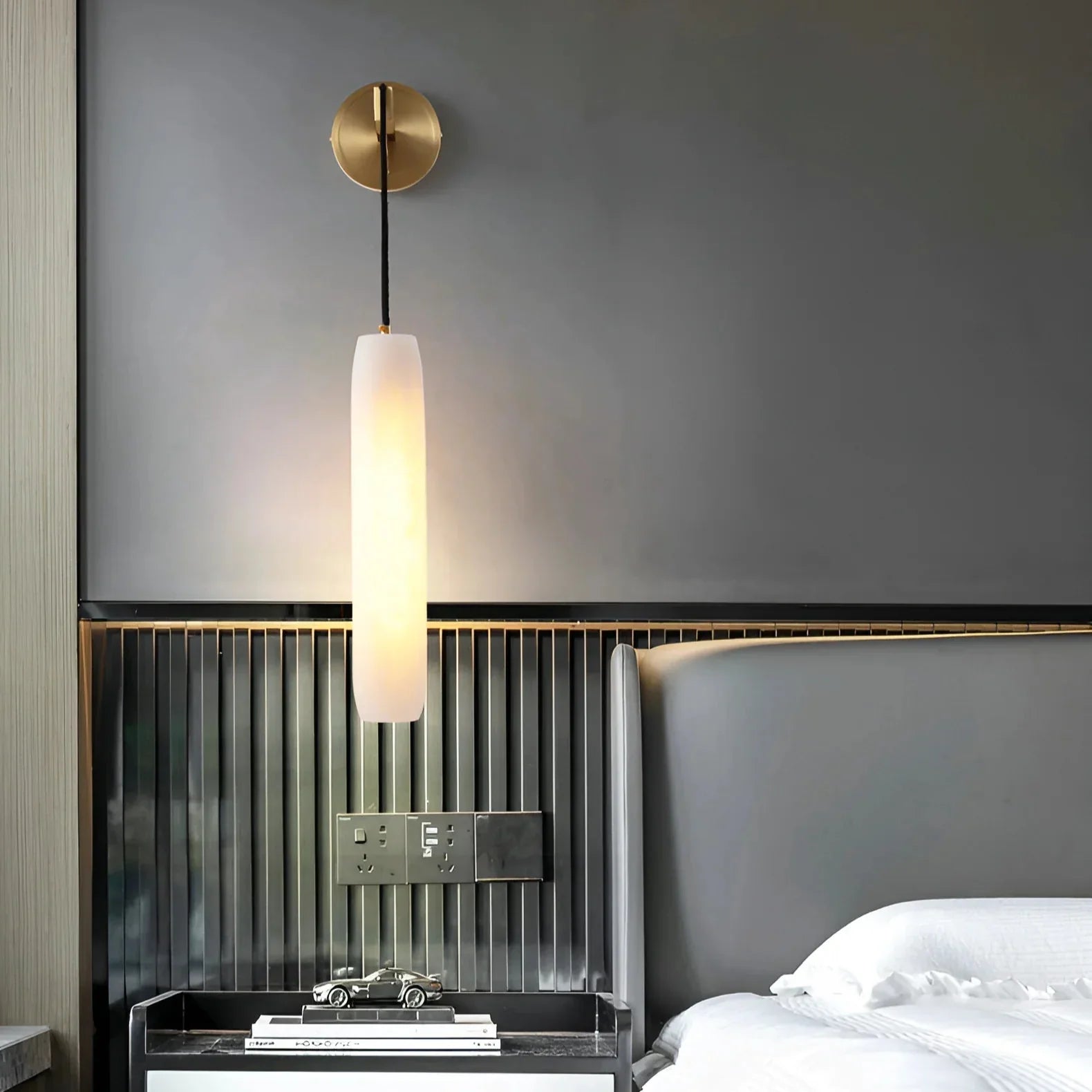 Serenata Flute Alabaster Elegant Wall Light