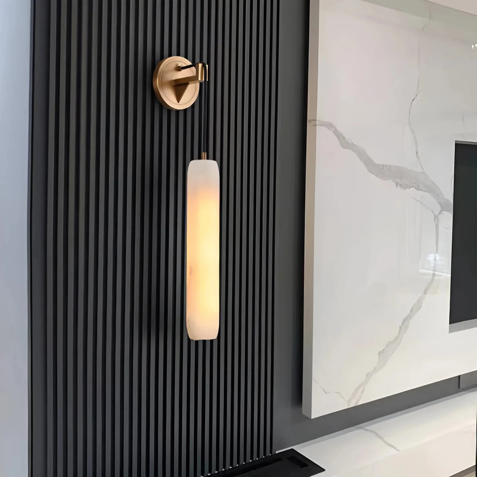 Serenata Flute Alabaster Elegant Wall Light