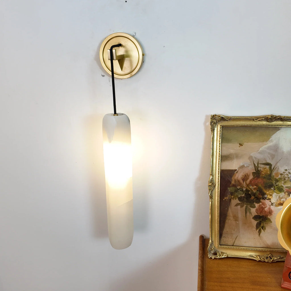 Serenata Flute Alabaster Elegant Wall Light