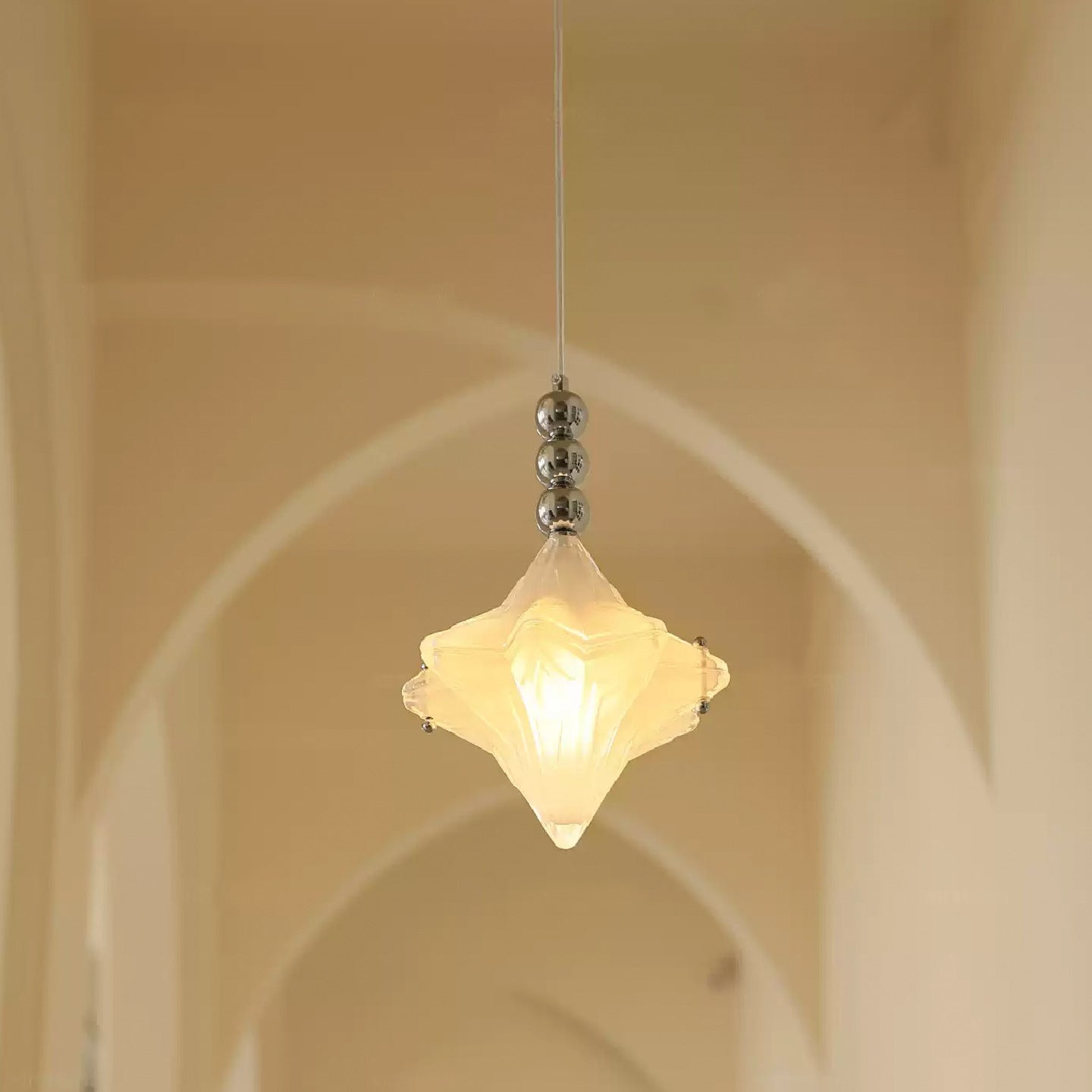 Star Retro Glass Pendant Light