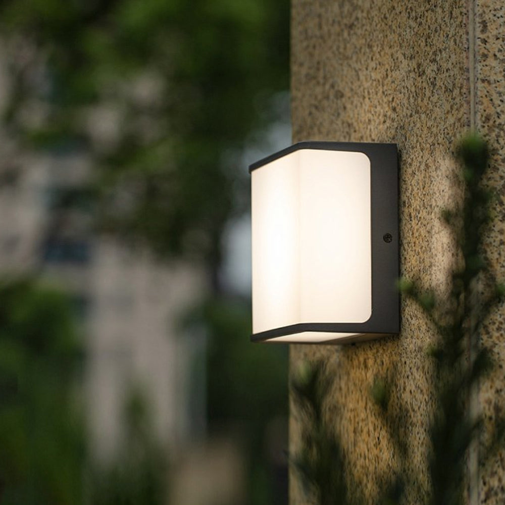 Modern Minimalist Rectangular Acrylic Sensor Solar IP65 Waterproof Outdoor Wall Light