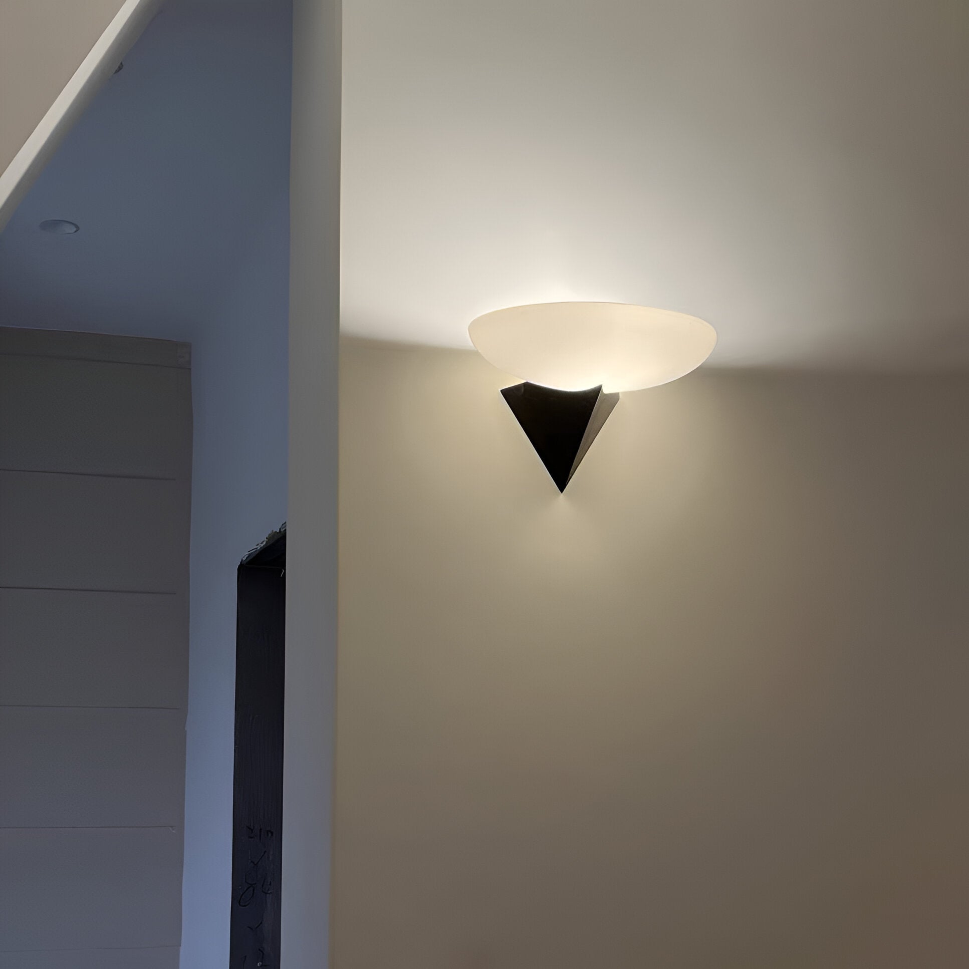 Bauhaus Retro Wall Light