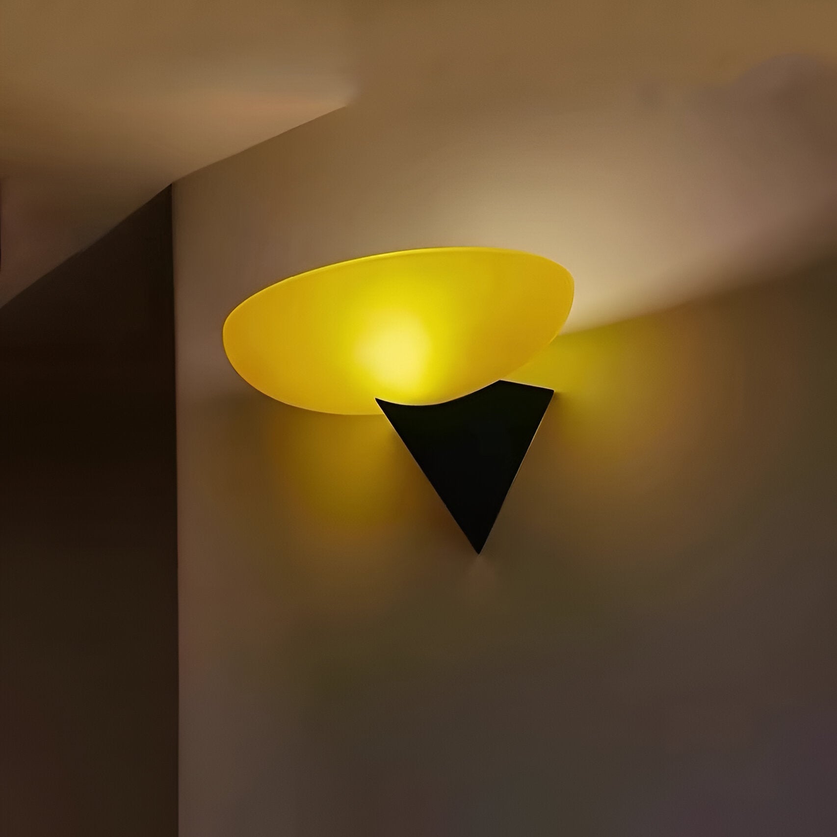 Bauhaus Retro Wall Light