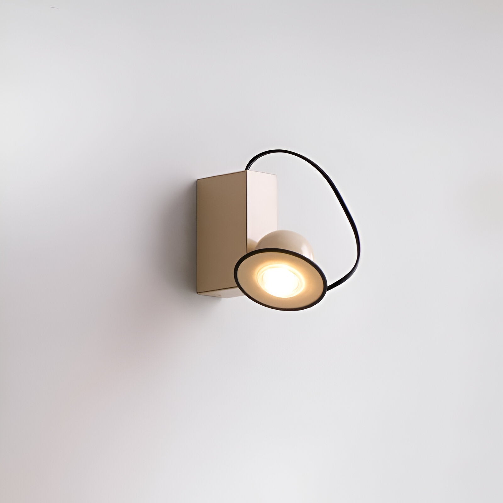 Retro Style Minibox Magnetic Wall Light