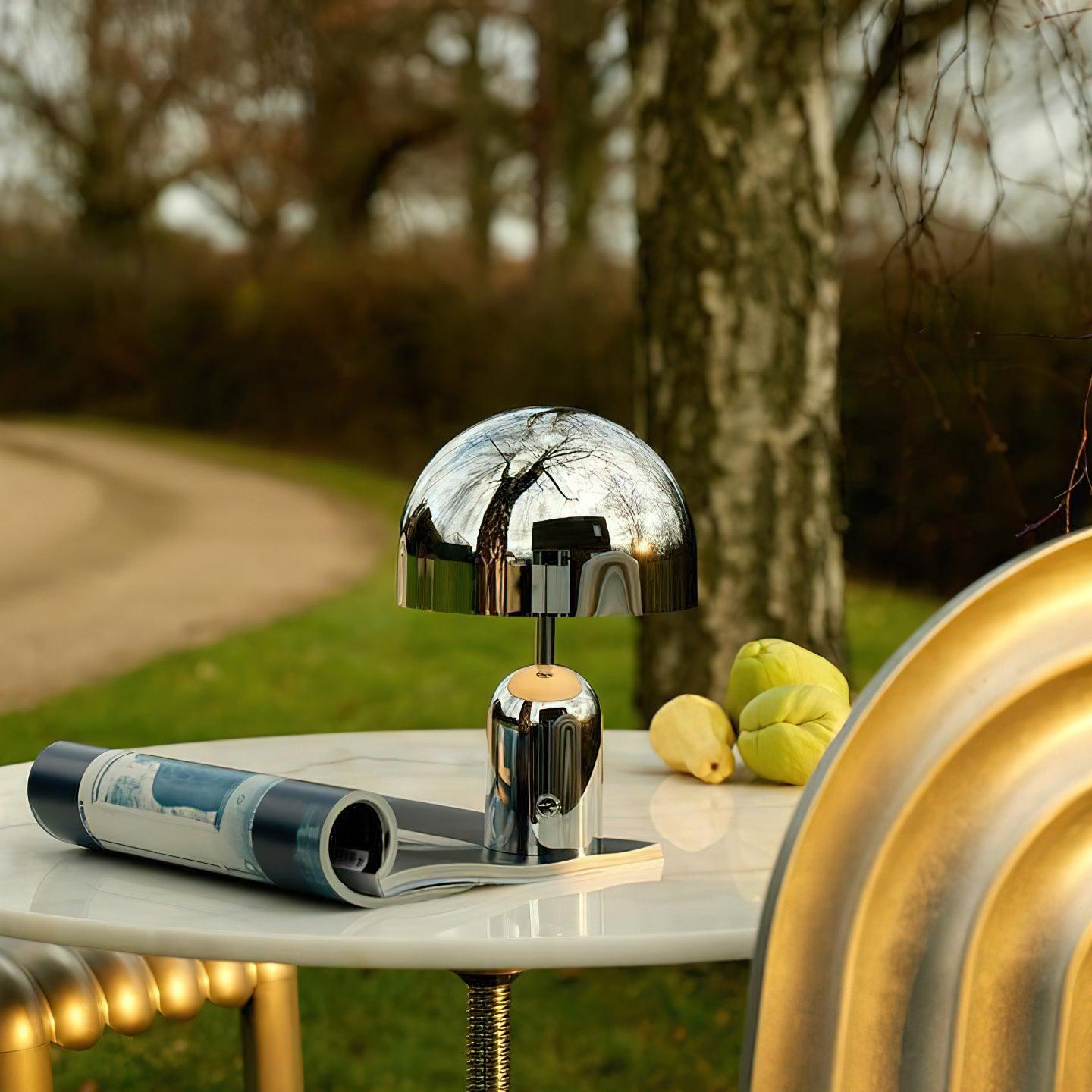 Solenne Modern Metal Table Lamp