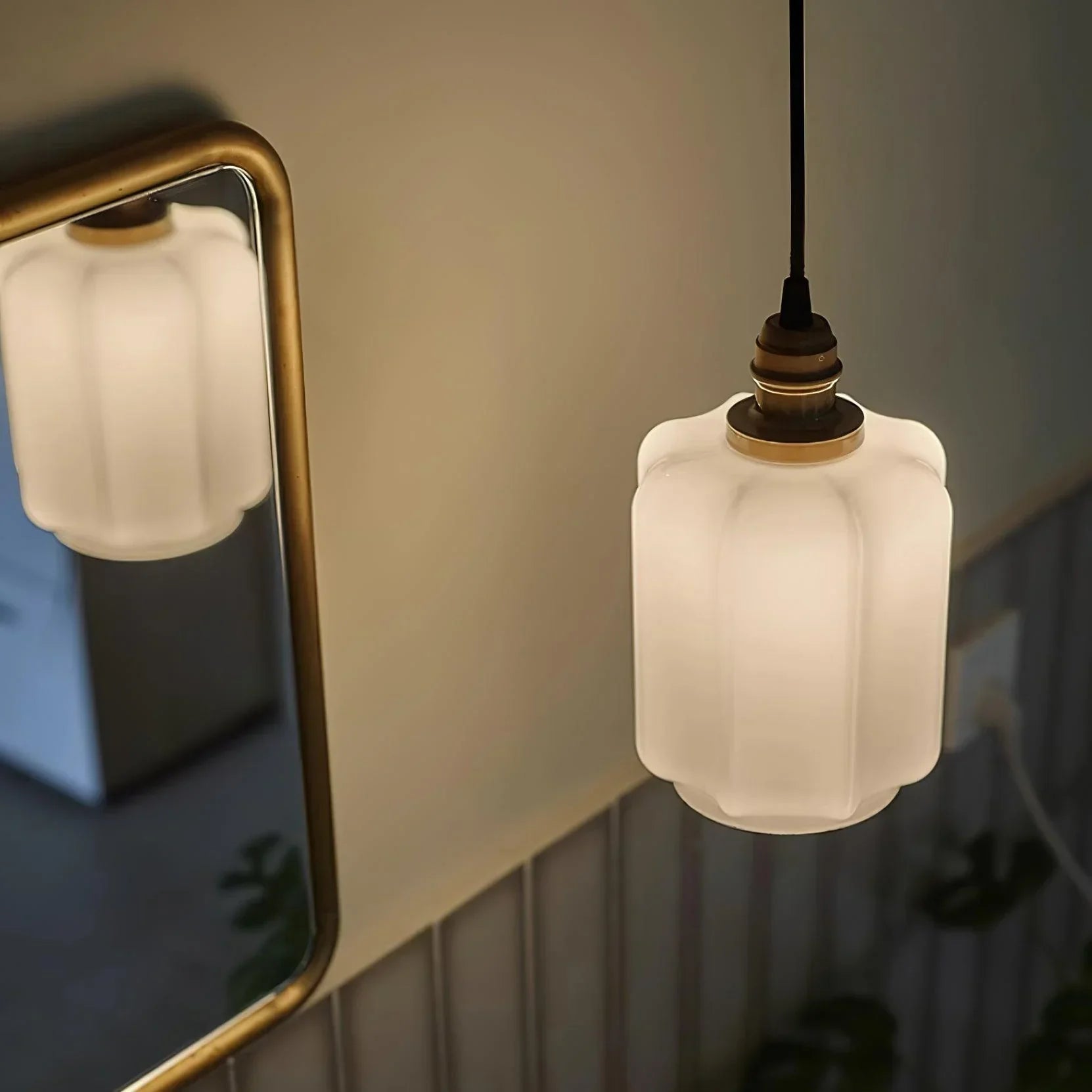 Aurelia Vintage Retro White Jade Glass Pendant Light