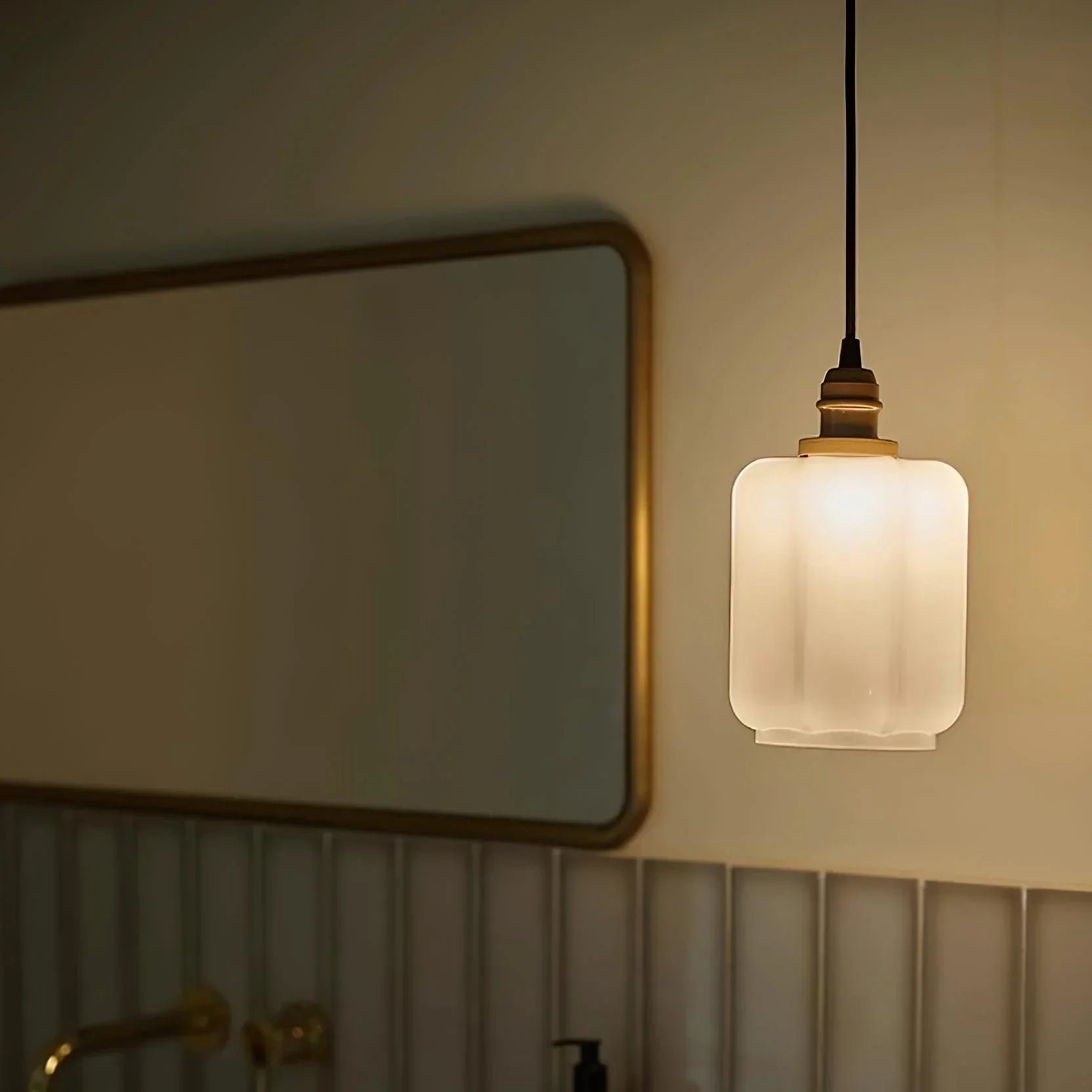 Aurelia Vintage Retro White Jade Glass Pendant Light