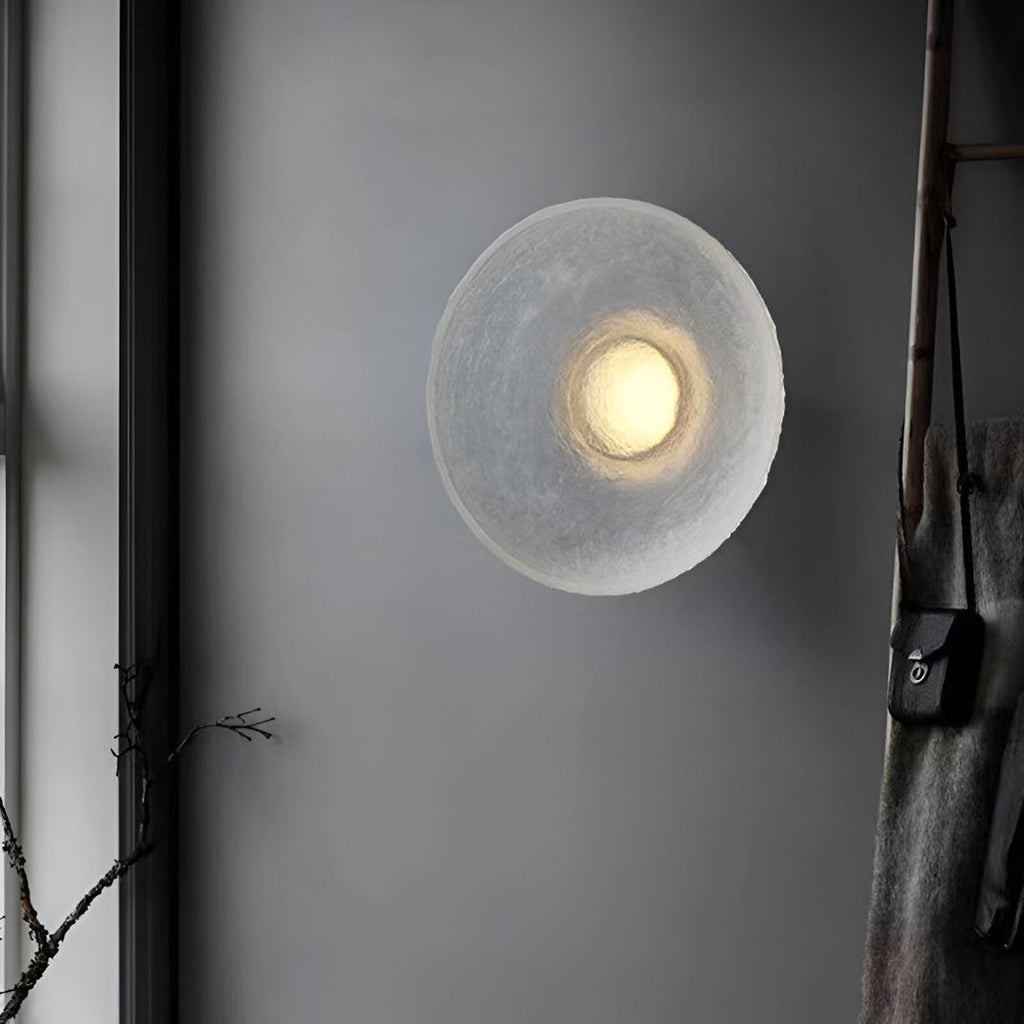 Seren Nordic Resin Round Wall Lamp