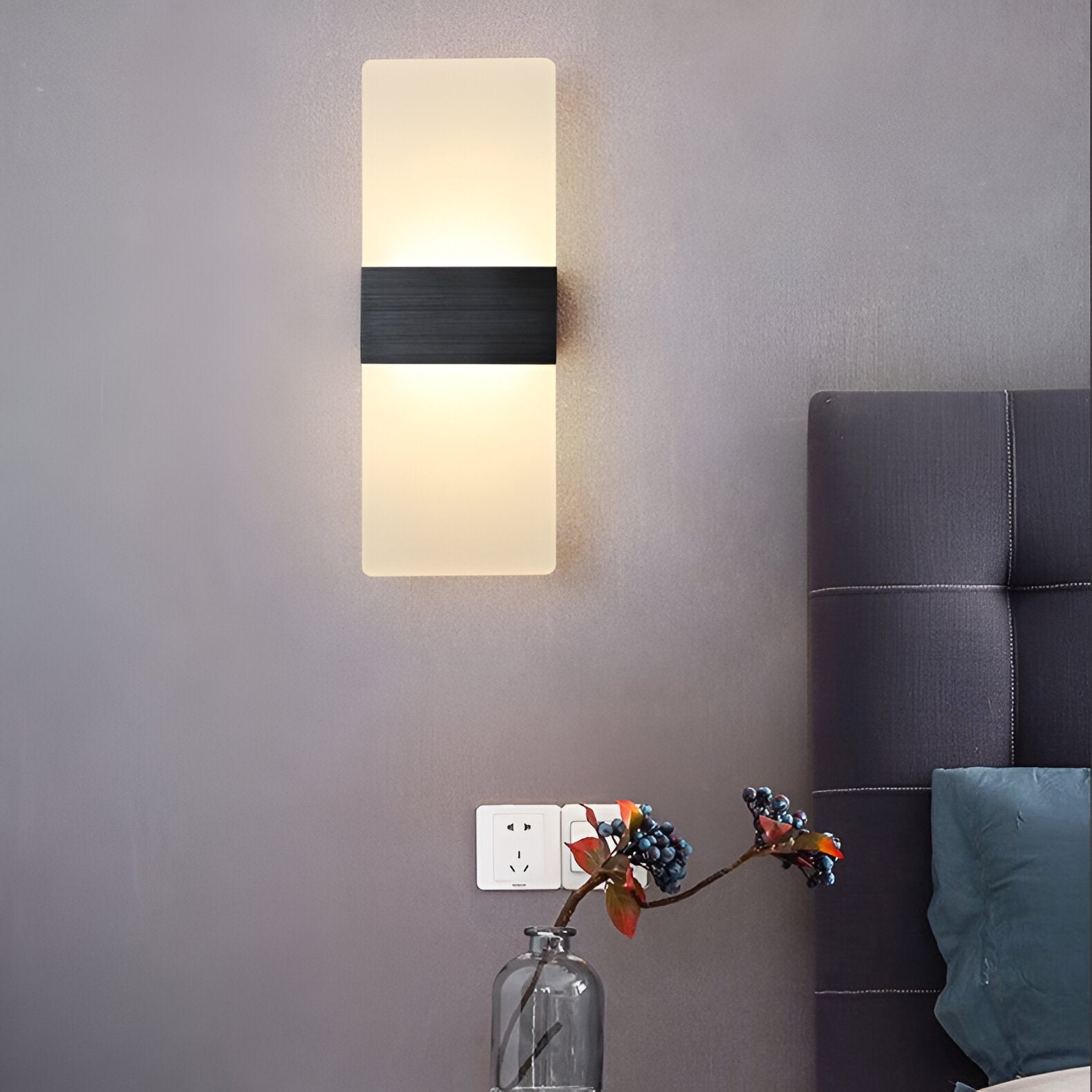 Minimalist Acrylic Aluminum Rectangle LED Wall Light