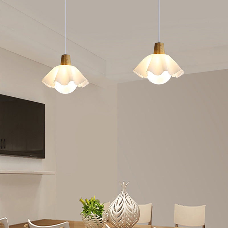 Nordic Style Wooden Flower Pendant Light