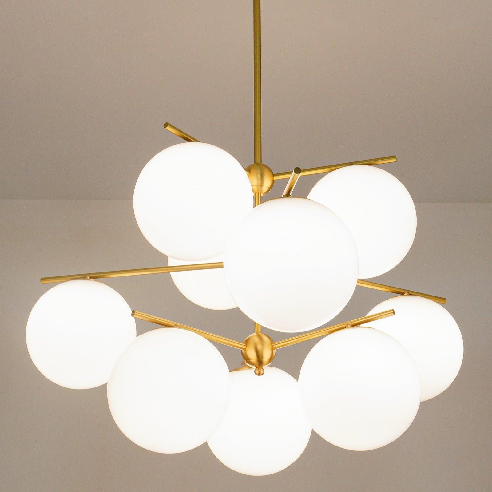 Sphere Stem Light Luxury Brass Chandelier