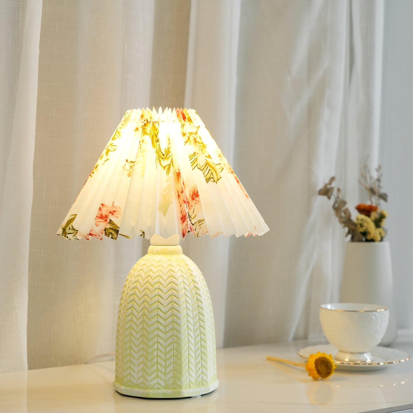 Elowen Vintage Pleated Ceramic Table Lamp