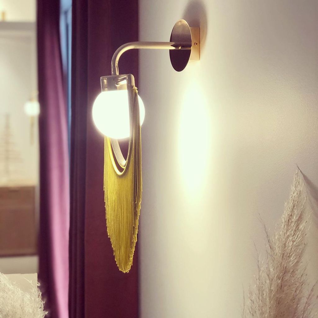 Retro Wink Tassel Wall Light
