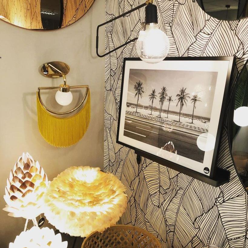Retro Wink Tassel Wall Light
