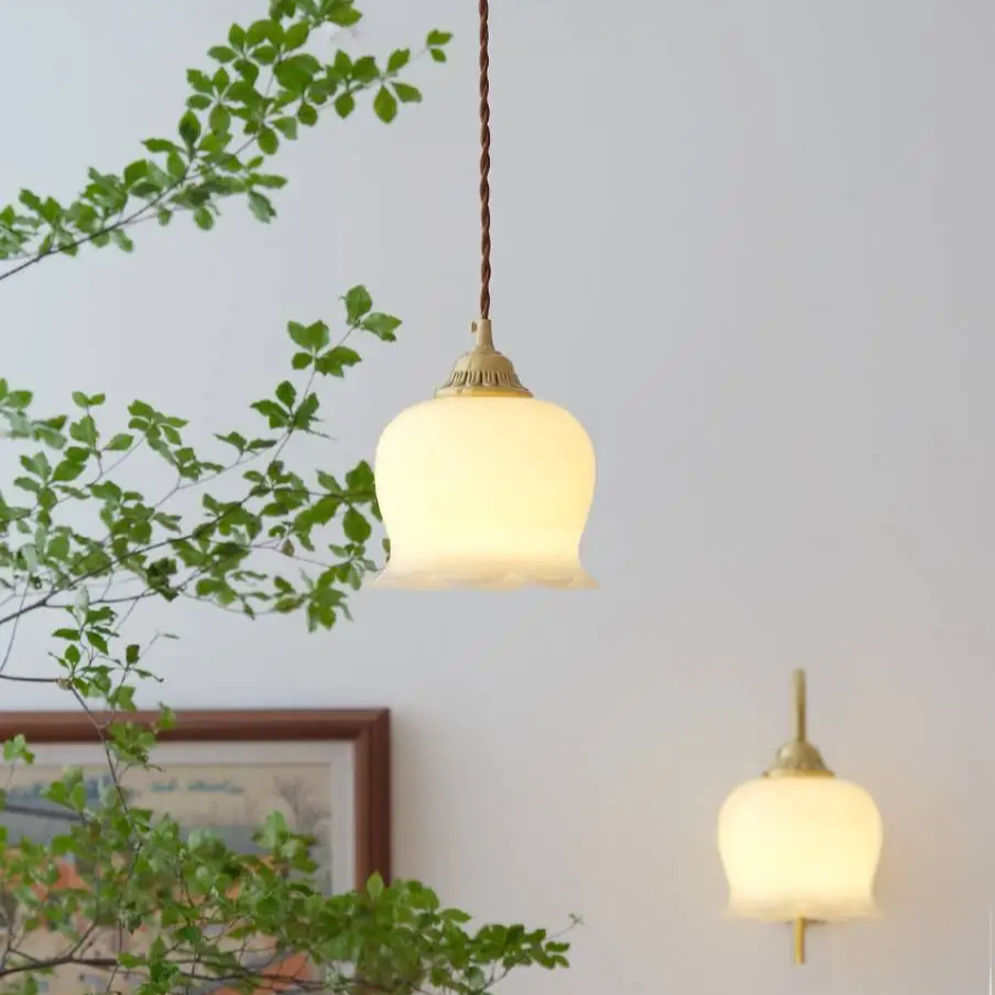 Retro Cream Lily of the Valley Flower Light