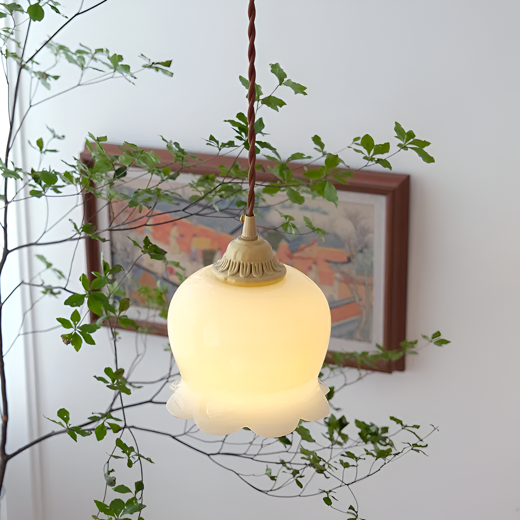 Retro Cream Lily of the Valley Flower Light