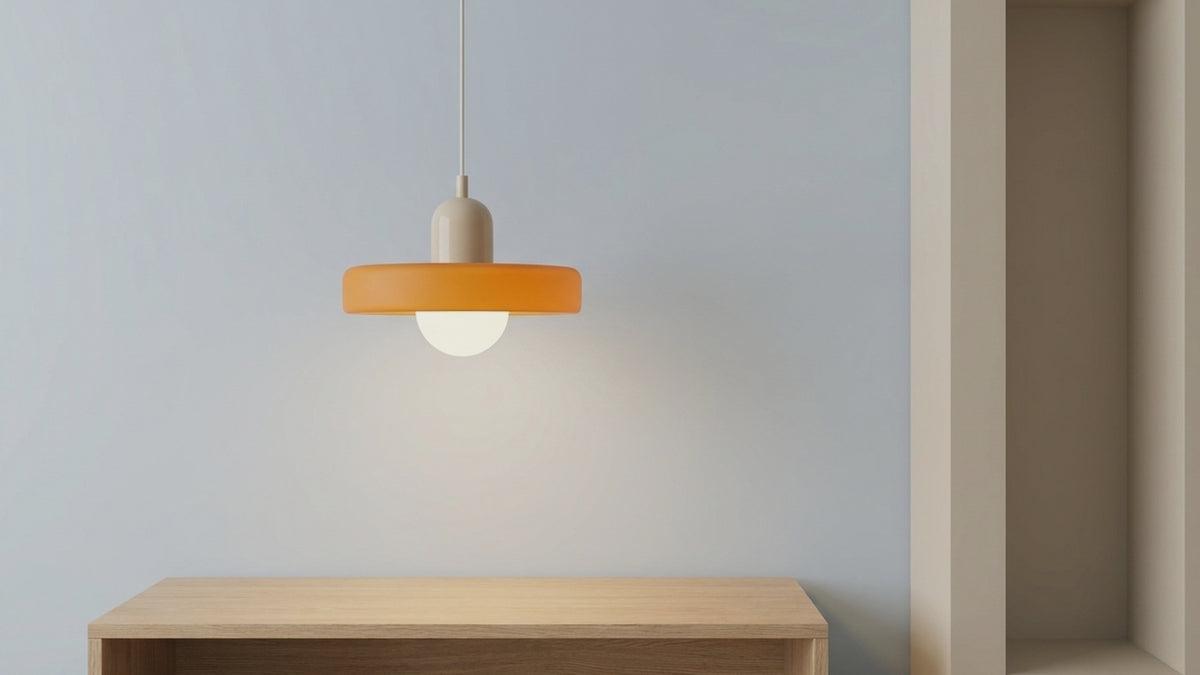 Sollie product film: Luminous Halo Modern Glass Pendant Light