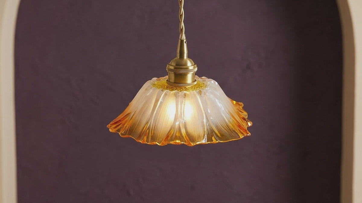 Sollie product film: Lotus Glow Vintage Glass Pendant Light