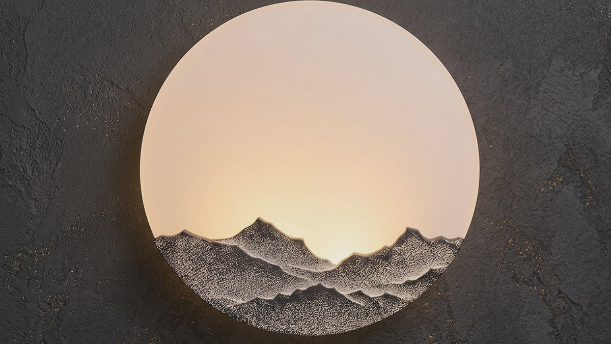 Sollie product film: Modern Moon Wall Light