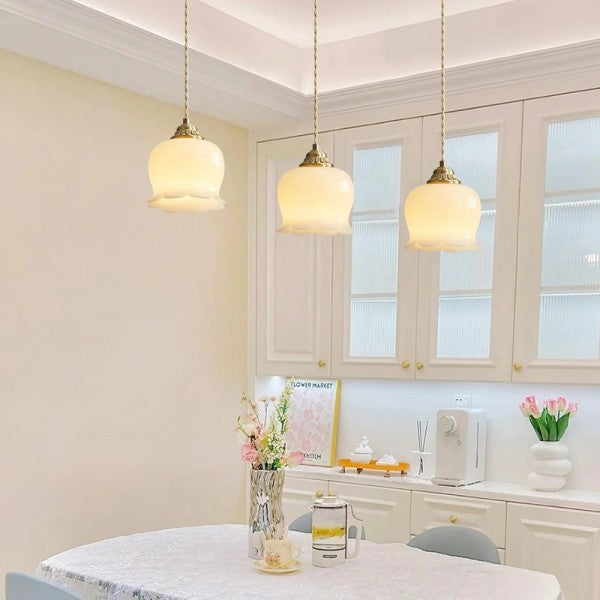 Retro Cream Lily of the Valley Flower Light