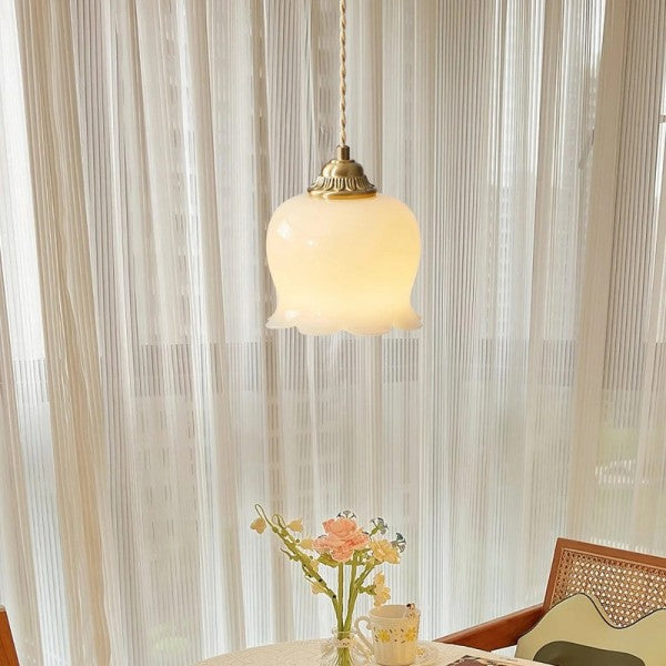 Retro Cream Lily of the Valley Flower Light